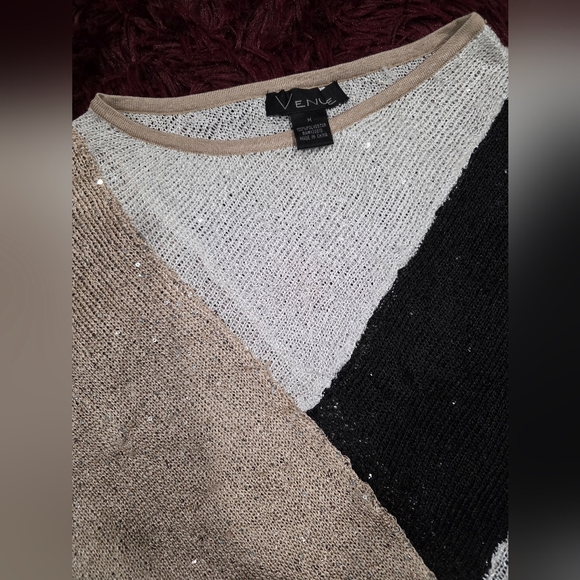 Colorblock Sequin Sweater - Picture 4 of 4